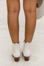 Load image into Gallery viewer, Darby Pointed Toe Beige Western Boot