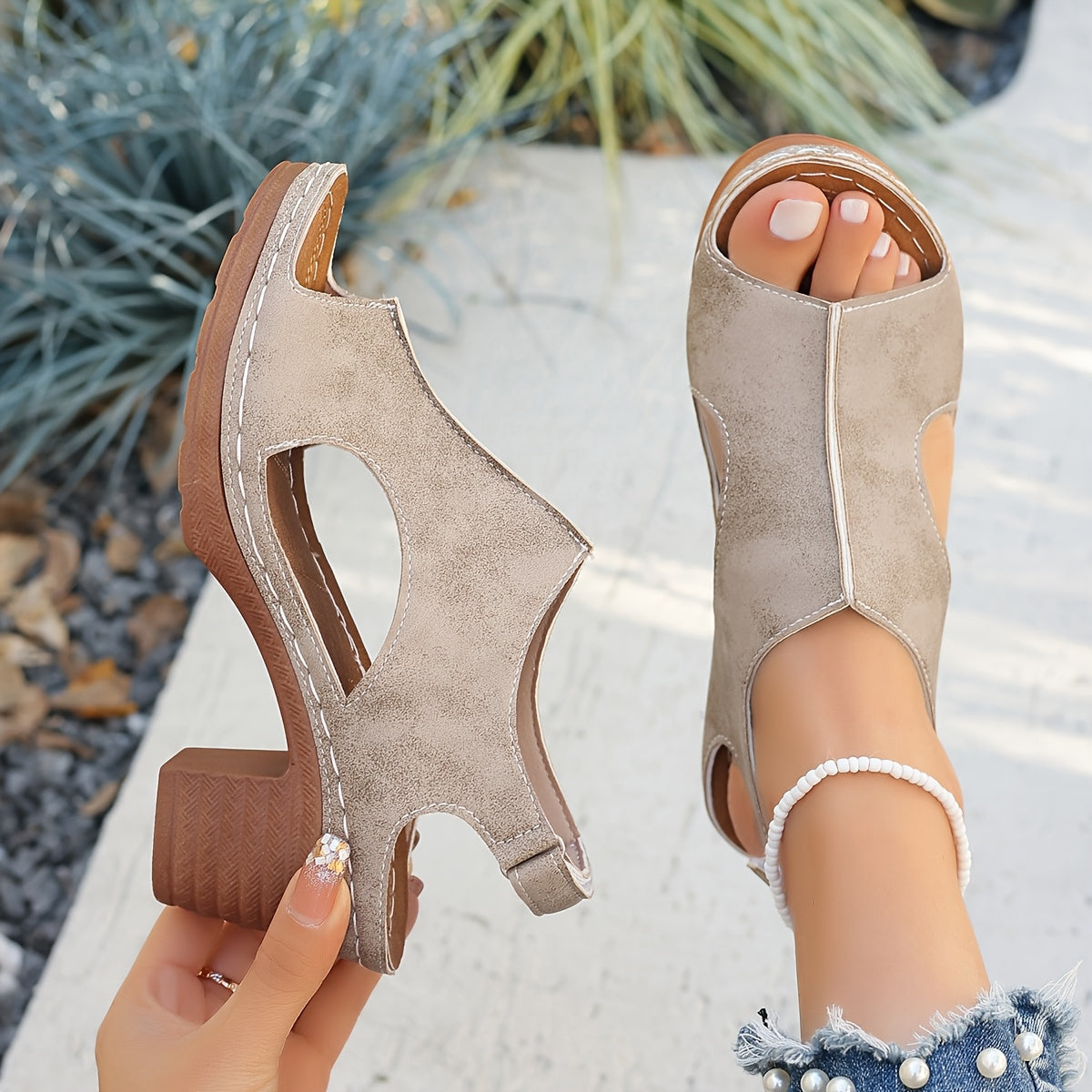 Sandal Sevilla Lewis with Comfortable Platform Sole