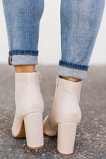 Load image into Gallery viewer, Brandi Ivory Woven Booties

