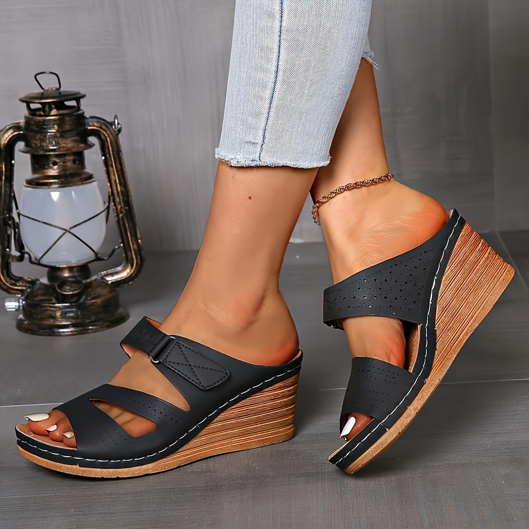 Tarragone Sandals with Comfortable Wedge Heel Sole of 7.5 cm