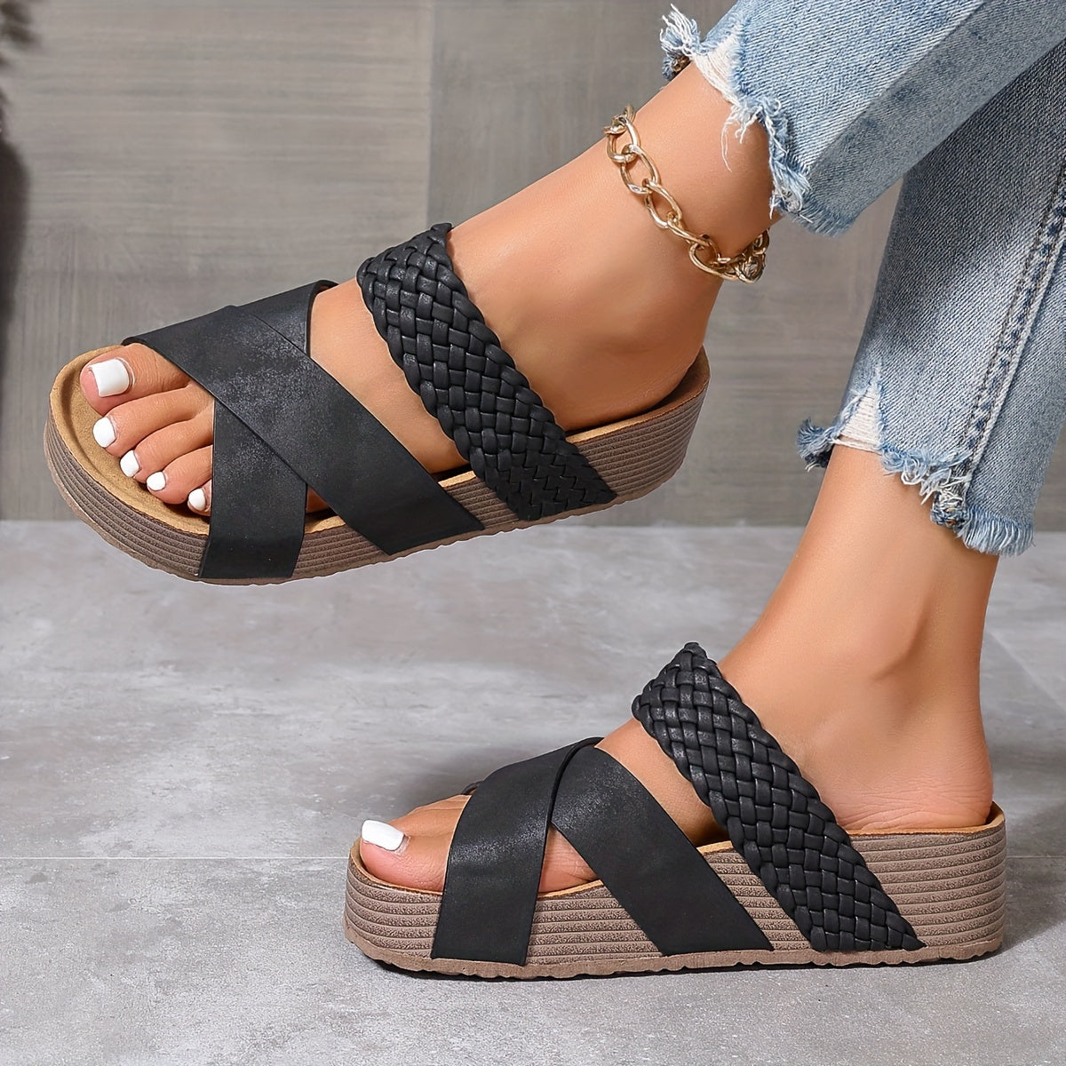 Sandal Toledo with Comfortable Platform Sole