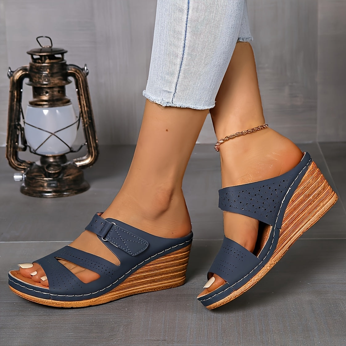 Tarragone Sandals with Comfortable Wedge Heel Sole of 7.5 cm