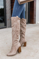 Ladda upp bild till gallerivisning, Hadley Beige Tall Suede Knee Boots
