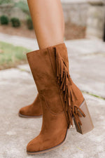 Ladda upp bild till gallerivisning, Nelly Brown Fringe Suede Boots
