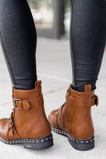 Load image into Gallery viewer, Veronica Leather Stud Camel Combat Boots
