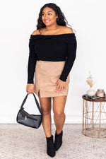 Indlæs billede til gallerivisning CAITLIN COVINGTON X PINK LILY The Ella Side Slit Tan Suede Skirt
