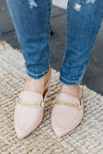 Carregar imagem no visualizador da galeria, Millie Leather Beige Mules
