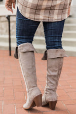 Lade das Bild in den Galerie-Viewer, Deborah Taupe Fold Over Knee High Boots
