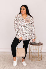 Carregar imagem no visualizador da galeria, All Snowed In Monogram Animal Print Ivory/Taupe Pullover
